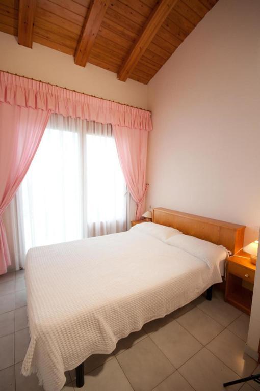 Apartamentos Siglo XXI - Ancla Sant Feliu de Guíxols Rum bild